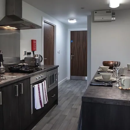 Apartamento Fusion Tower Bristol